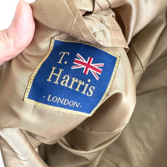 T. Harris London 100% Lambswool Brown Plaid Three Button Blazer Men's Size 44L - Picture 12 of 13